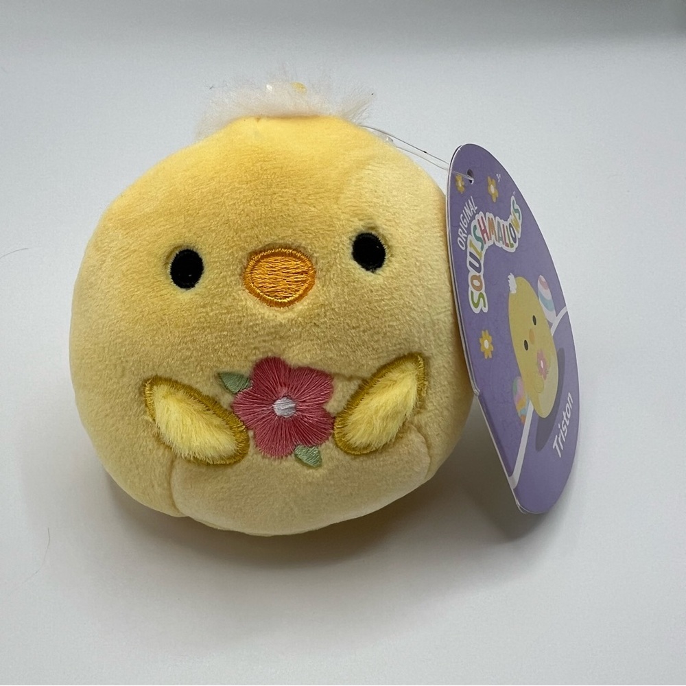 NWT Squishmallows Triston Chick 3”‎ Clip Easter 2023 with Pink Flower